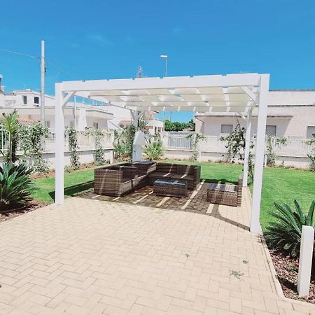 Villa Zizzari A Due Passi Dal Mare Torre Lapillo Exteriér fotografie