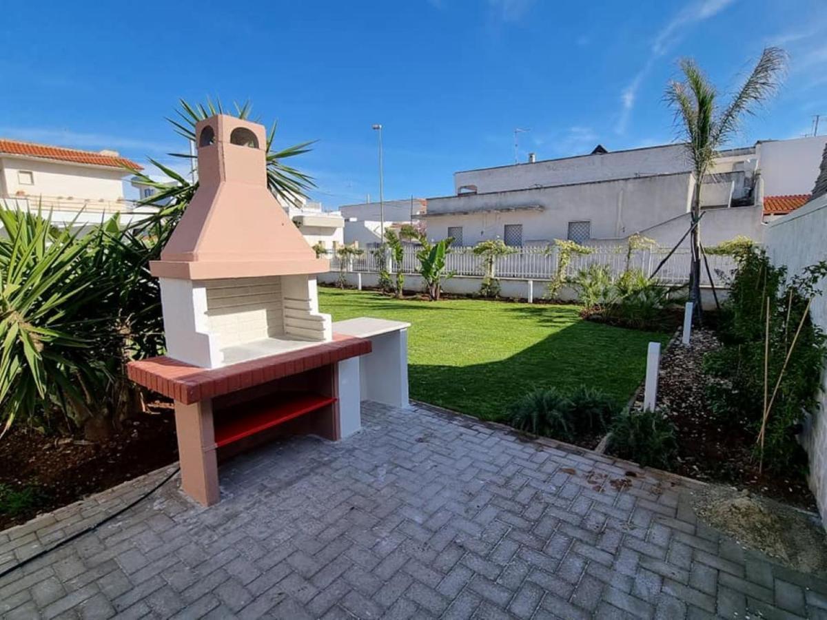 Villa Zizzari A Due Passi Dal Mare Torre Lapillo Exteriér fotografie